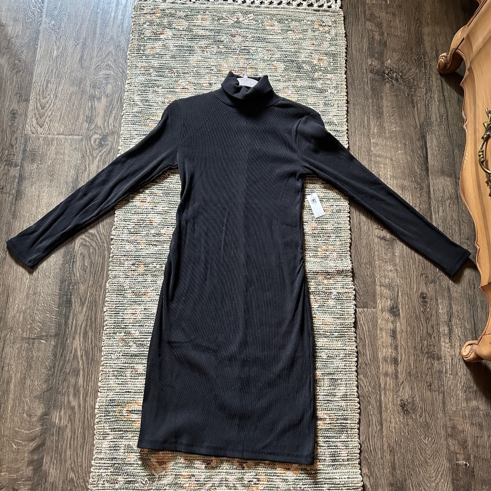 Old Navy Maternity Dress